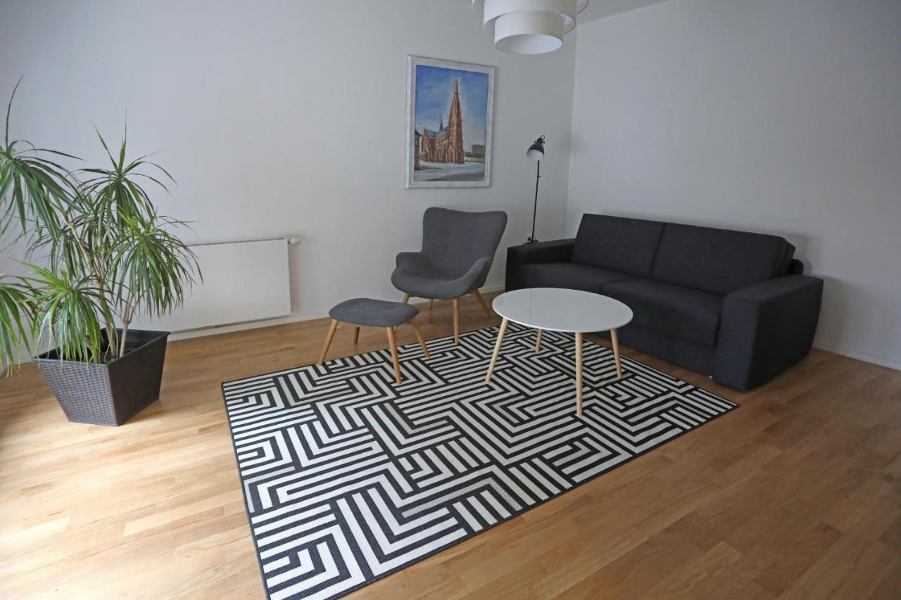Home Apartmani I Sobe Osijek Exterior foto